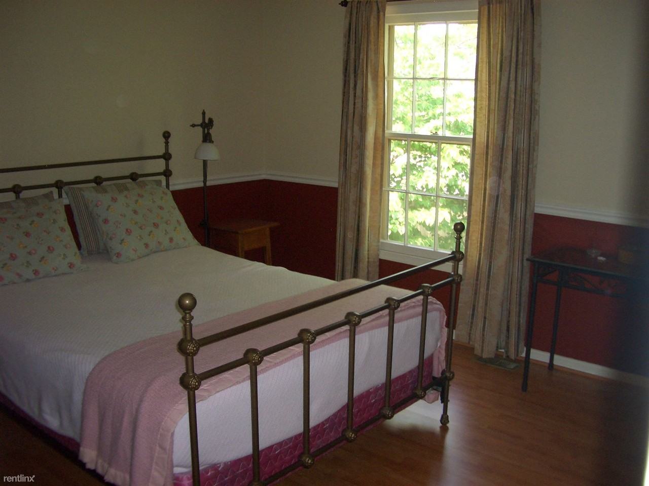 135 Macklenberg Dr - Photo 2 of 10