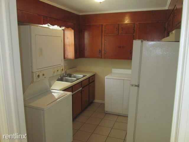 100 5th Ave N - Photo 3 of 8