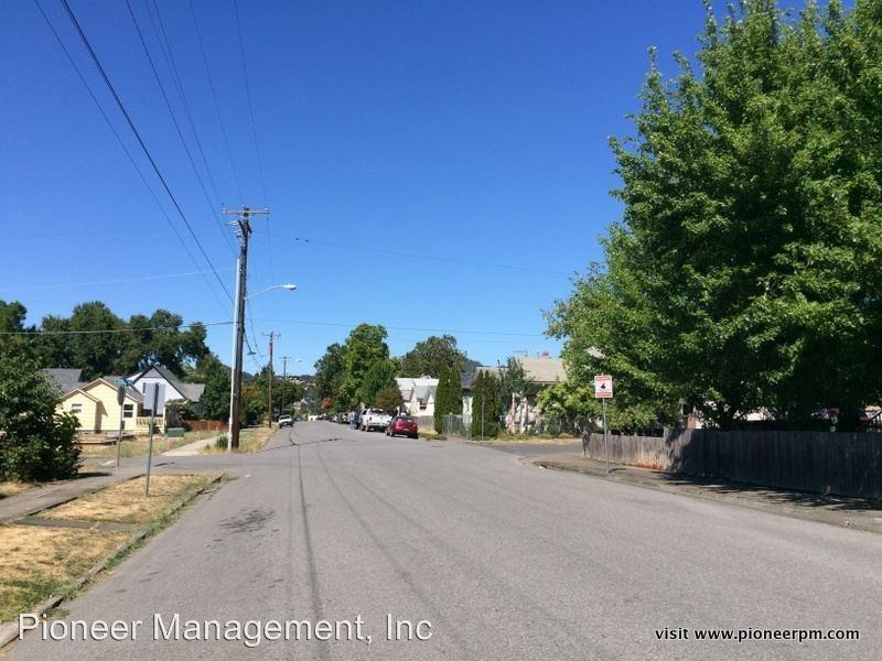 1311 SE Mill St - Photo 3 of 23