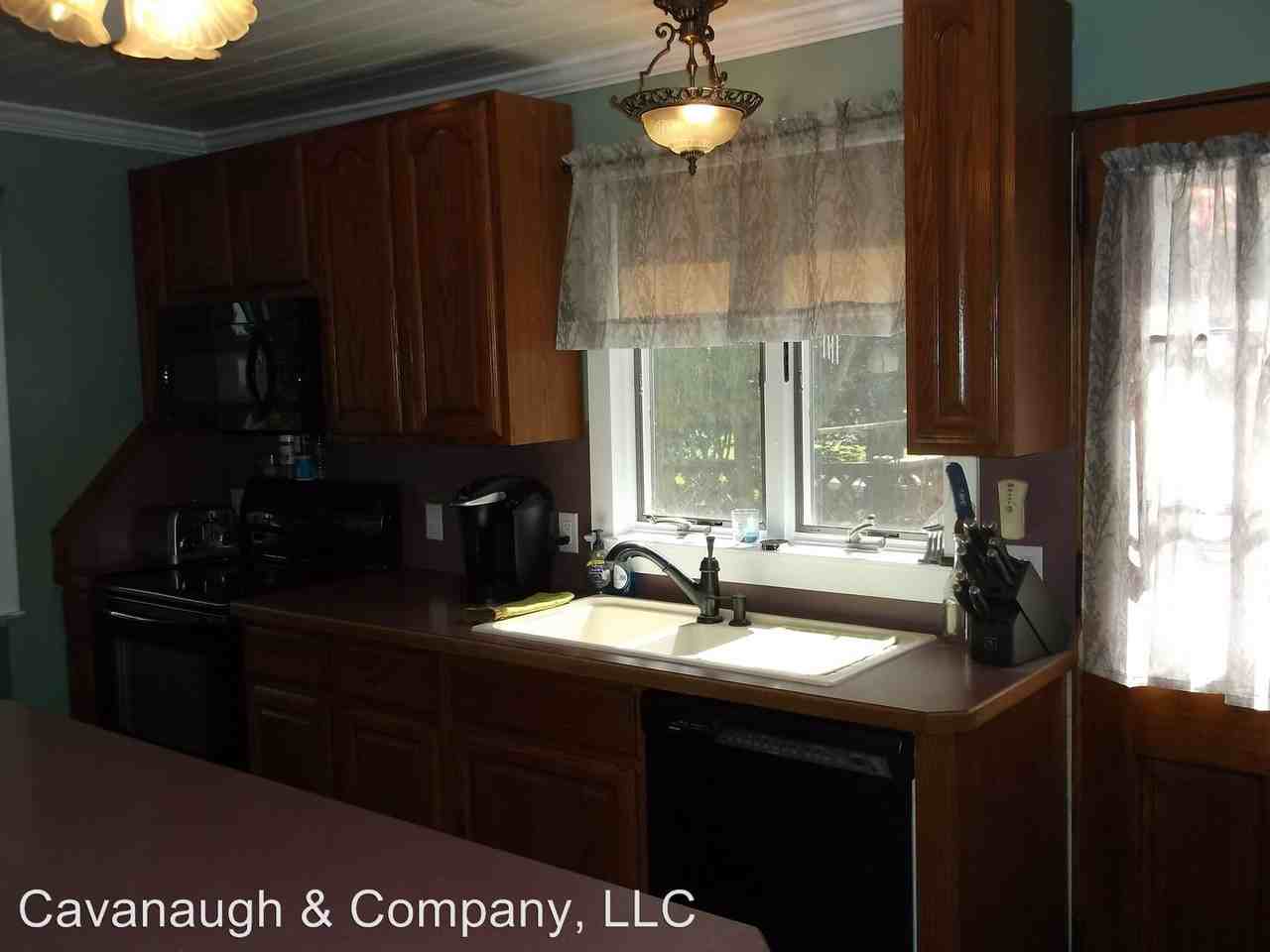 19 Coe Ave - Photo 3 of 13