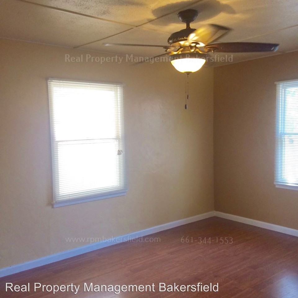 2413 Elton Ave - Photo 3 of 17