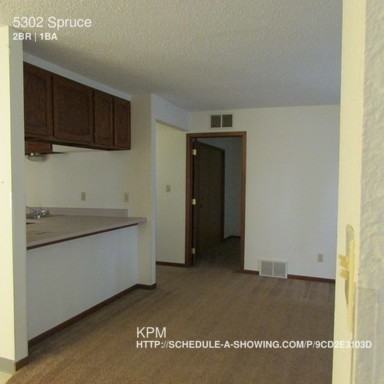 5302 Spruce St - Photo 3 of 9