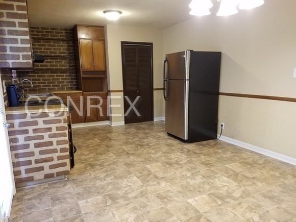 2516 2nd St - Photo 3 of 15