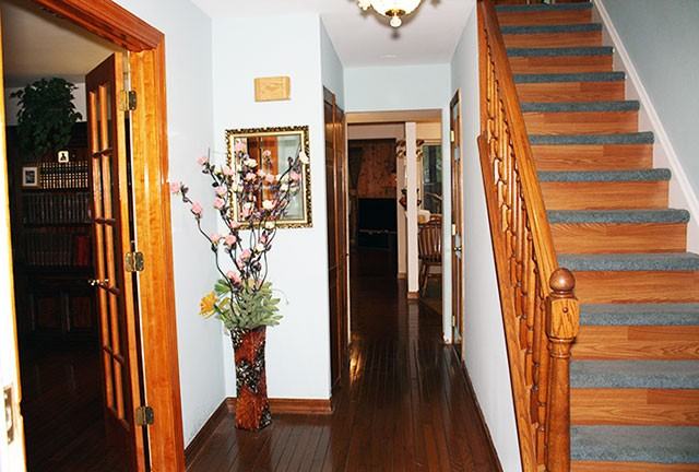 11 Kirkbridge Ct - Photo 3 of 20