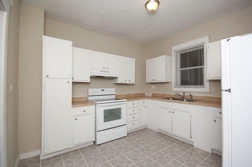 1540 20th Ave - Photo 3 of 18