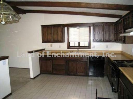 8805 Freedom Way NE - Photo 3 of 12