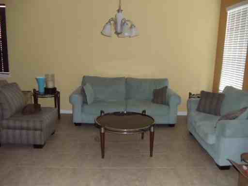 1860 Valley Forge Dr - Photo 2 of 7