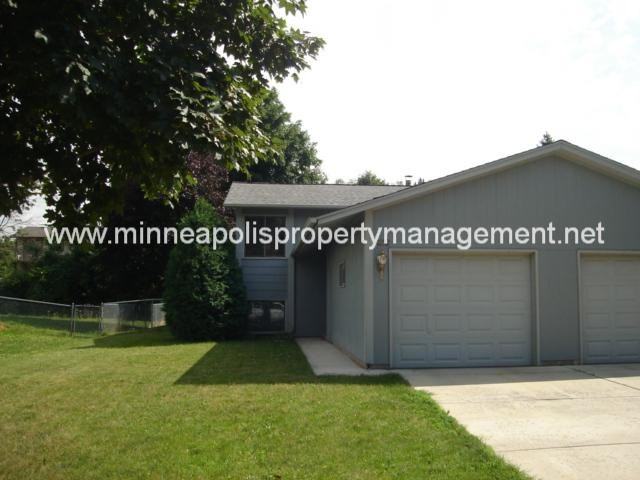 422 Arion St E - Photo 2 of 19