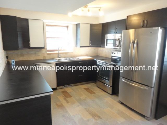 3310 Roosevelt Court Northeast - Photo 3 of 14