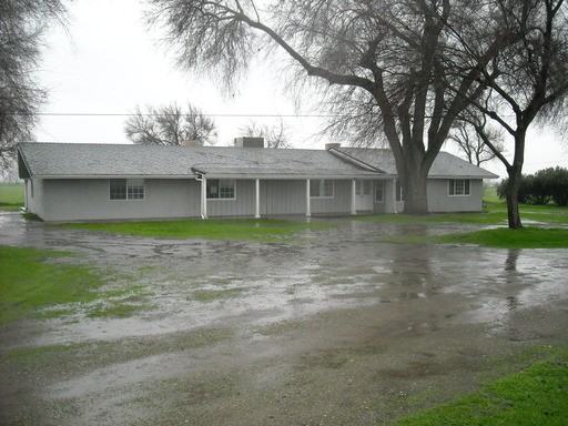 1470 Hayden Rd - Photo 3 of 19