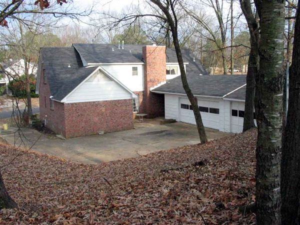 157 Ericson Rd - Photo 2 of 10