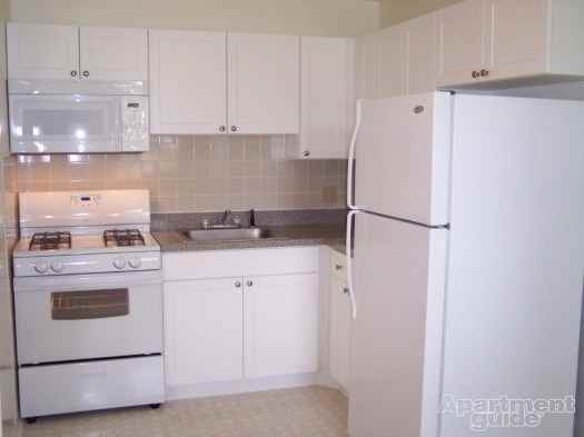 Marlton Colonial Apartments 6 N Locust Ave, Evesham Township, NJ