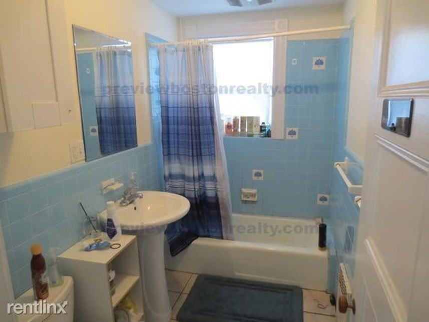 56 Brooks St #87 - Photo 2 of 8