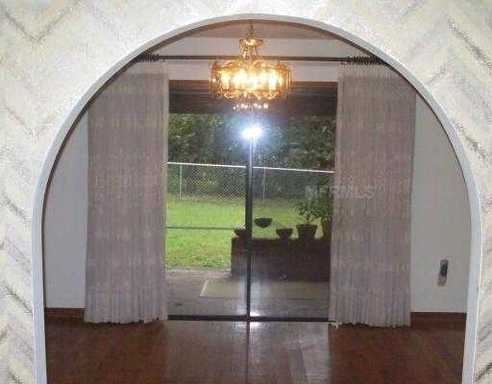 1025 Burgoyne Rd - Photo 3 of 7