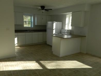 6 E Main St - Photo 2 of 6