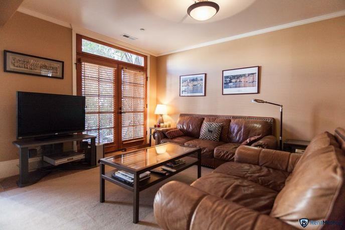 1863 Filbert St - Photo 3 of 26