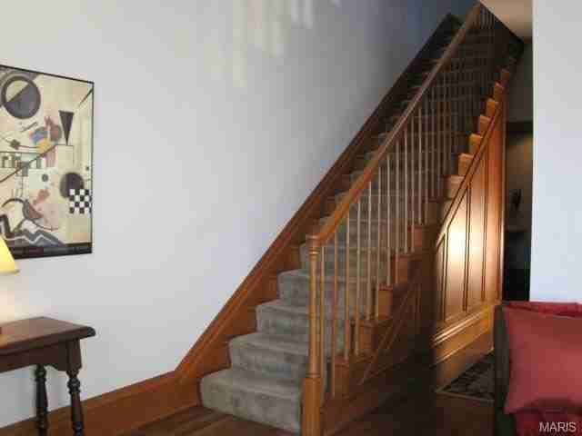 1915 Virginia Ave - Photo 3 of 20