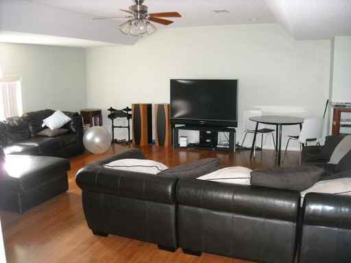 3050 Marcus Pointe Blvd - Photo 2 of 9