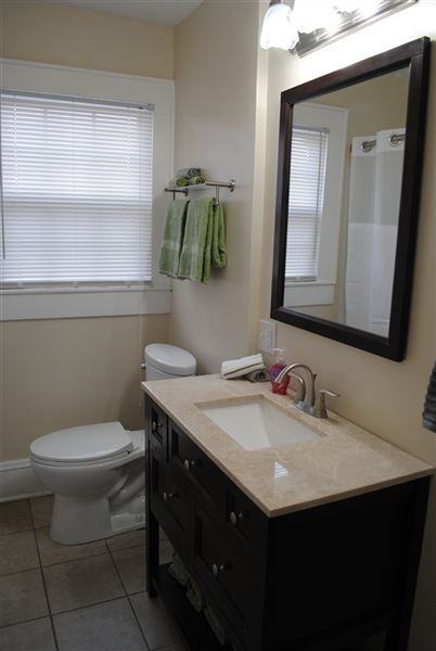 315 Hillcrest Dr - Photo 3 of 6