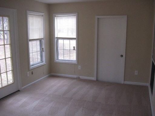 3305 Glen Hollow Rd - Photo 3 of 13