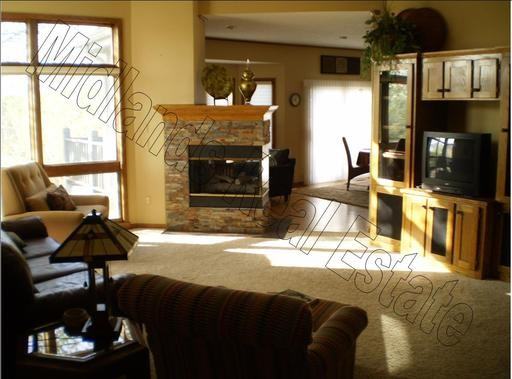 3619 Rainey Cir - Photo 3 of 9