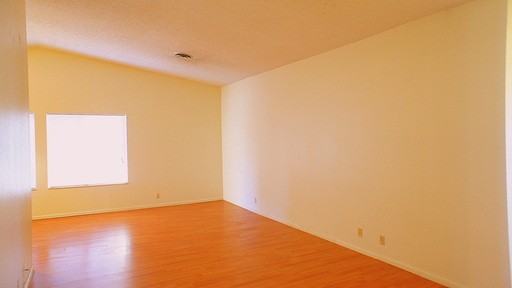 309 Courtney Ln - Photo 3 of 27