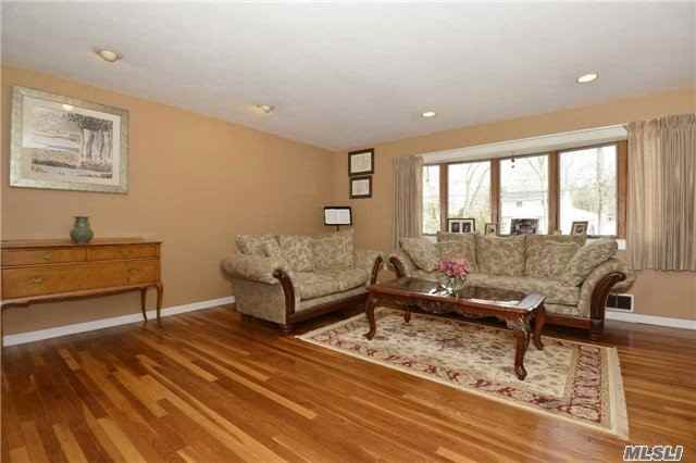 8 Monett Pl - Photo 3 of 16