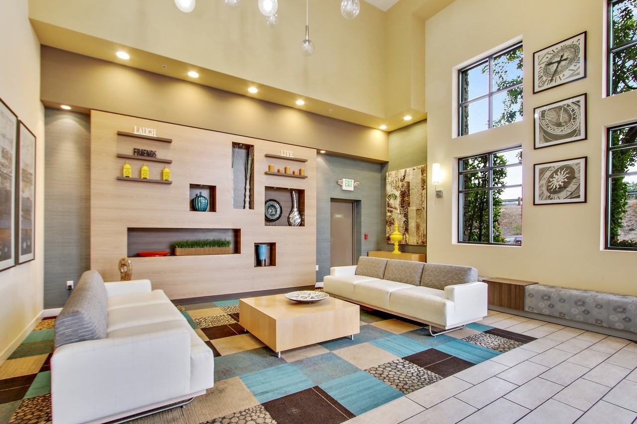 Olive Encino - Photo 4 of 35