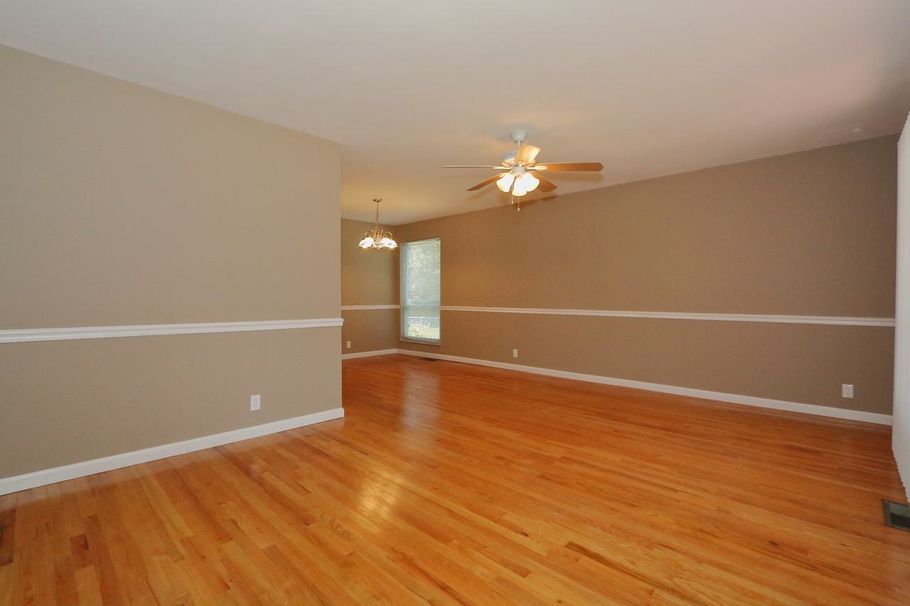 3435 Brookshire Dr - Photo 3 of 23
