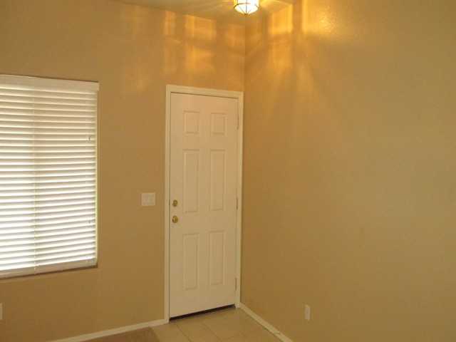 14191 W Columbus Ave - Photo 2 of 11