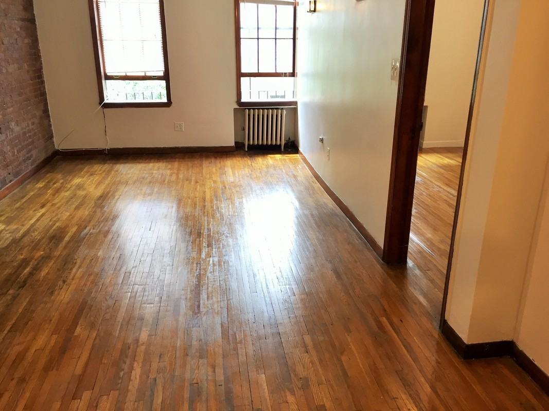 35 West 82nd Street - Photo 3 of 4