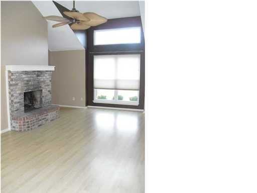 841 Overbrook Dr - Photo 2 of 14