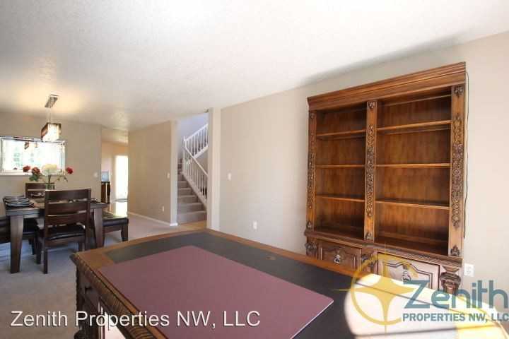 1688 N 9th St - Photo 3 of 35