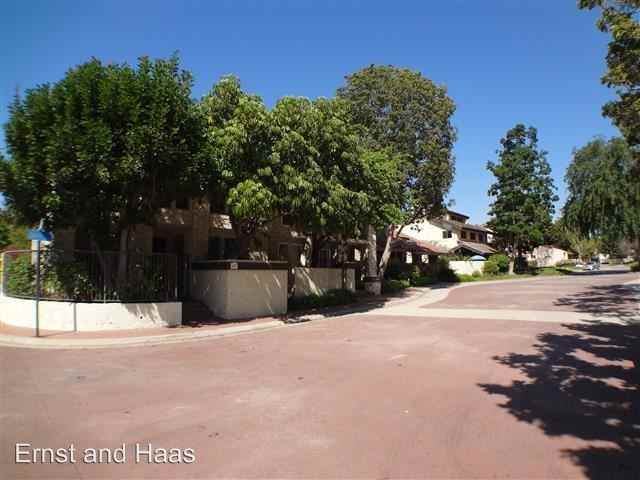 651 Edith Way - Photo 2 of 33