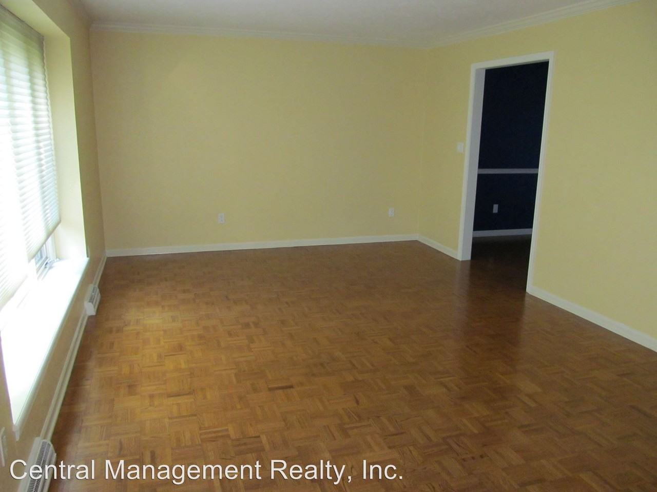 16811 Barrington Ct - Photo 3 of 24