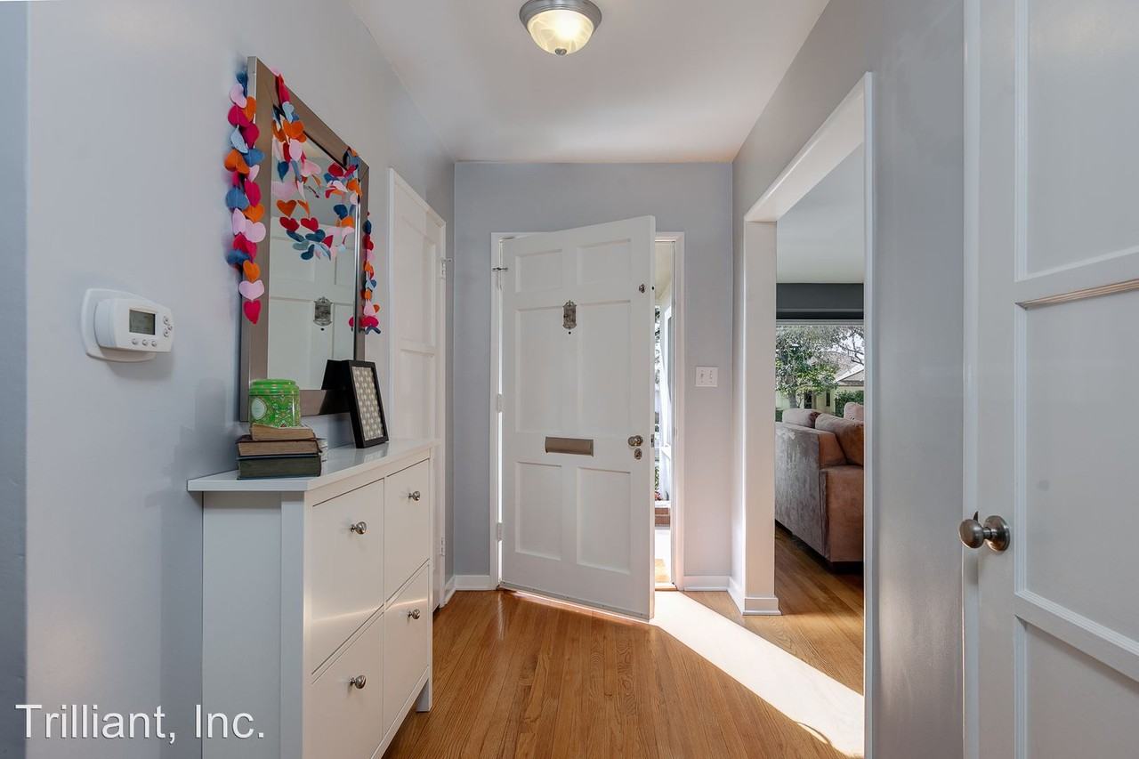 2215 Monte Vista St - Photo 3 of 25