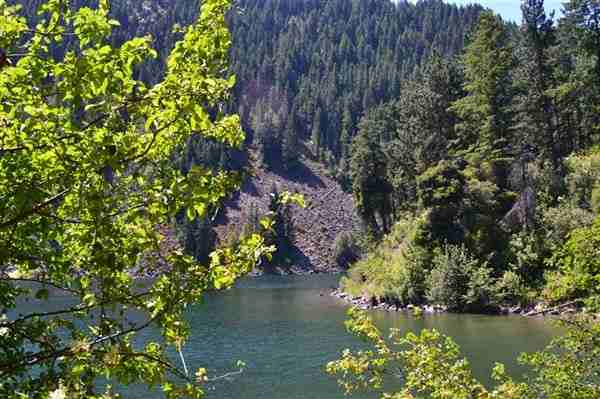 Bayview Scenic Apartments and RV Park - Photo 2 of 4