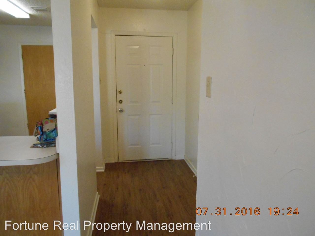 726 Cory St - Photo 3 of 18