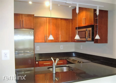 1361 K ST SE - Photo 2 of 11