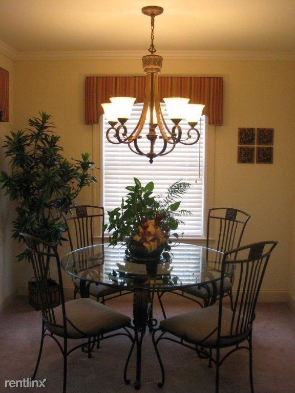 168 Oakbrook Commons - Photo 2 of 4