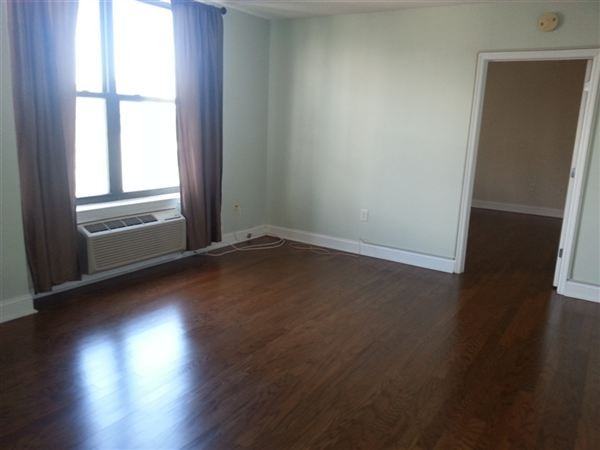 Hudson View - Photo 3 of 10