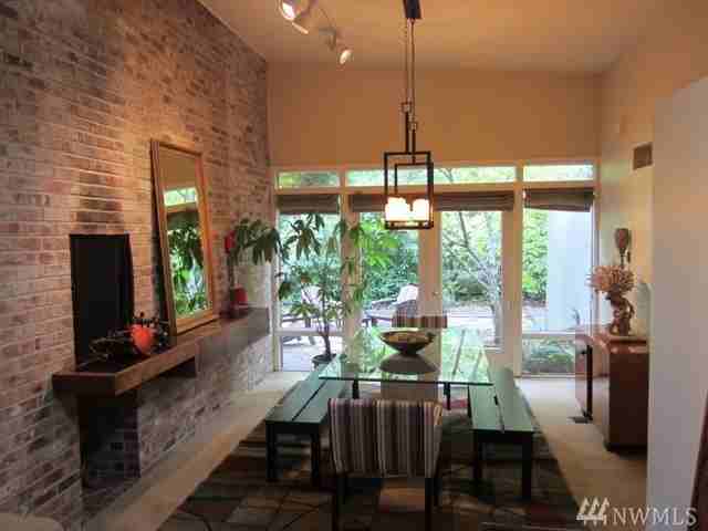 1259 Evergreen Point Rd - Photo 2 of 9