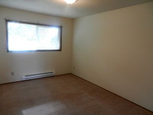 4627 NE 115th Ave - Photo 2 of 10