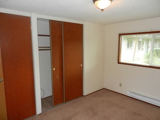 4627 NE 115th Ave - Photo 3 of 10