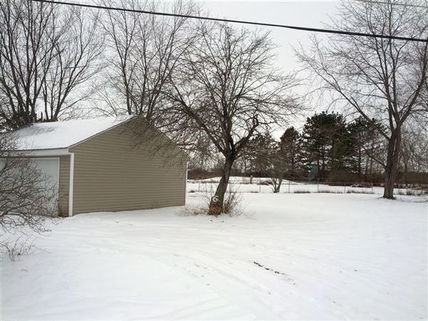 4275 Tillie Dr - Photo 3 of 7