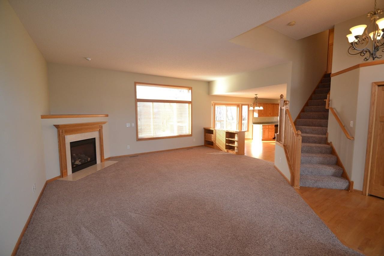 12264 Rendova St NE - Photo 3 of 11