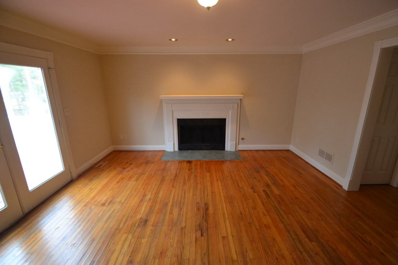 4654 Orchid Dr - Photo 2 of 10