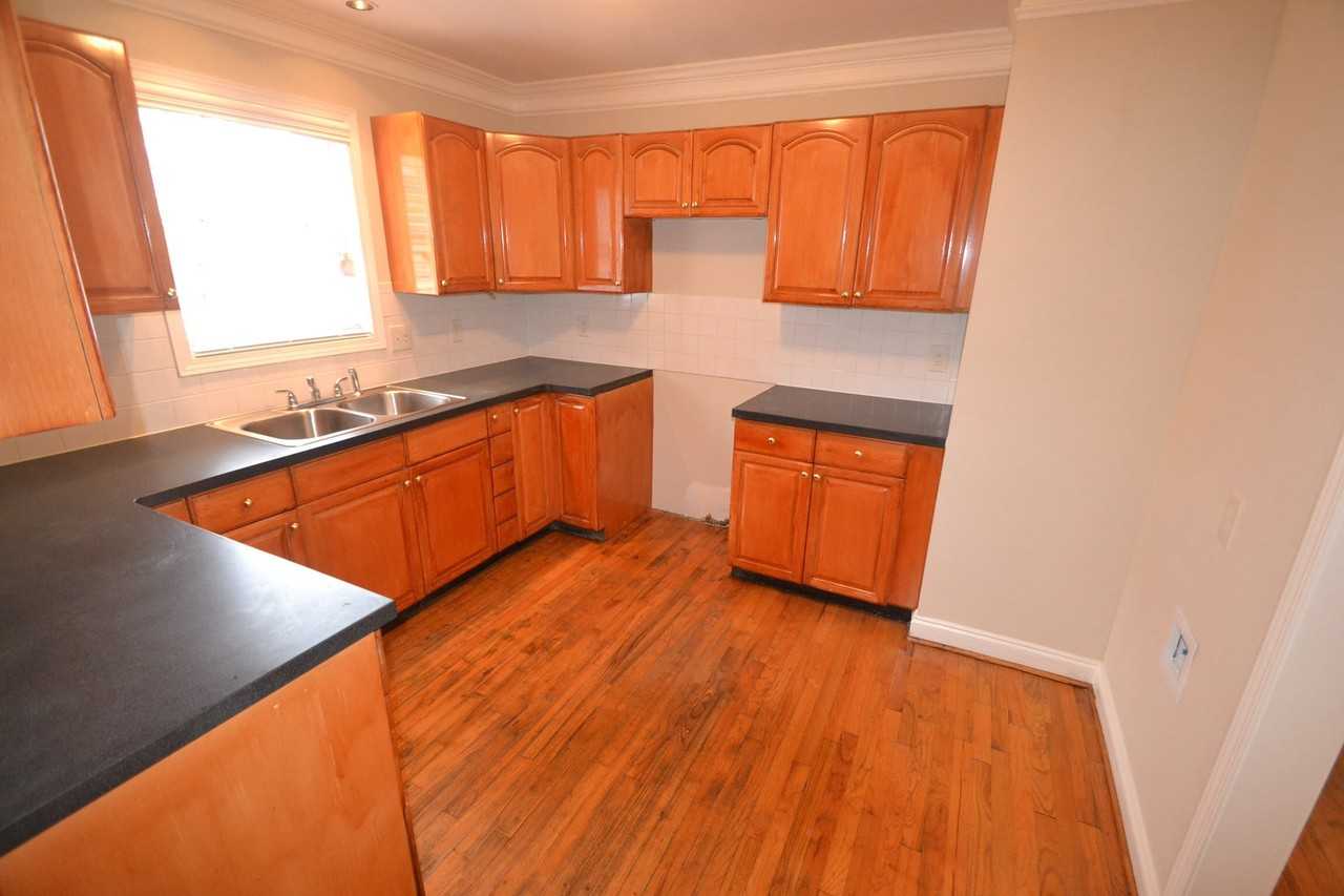 4654 Orchid Dr - Photo 3 of 10