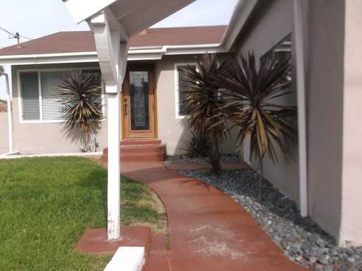 6240 Amesbury St - Photo 3 of 8