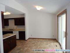 2821 Flag Ave N - Photo 3 of 12